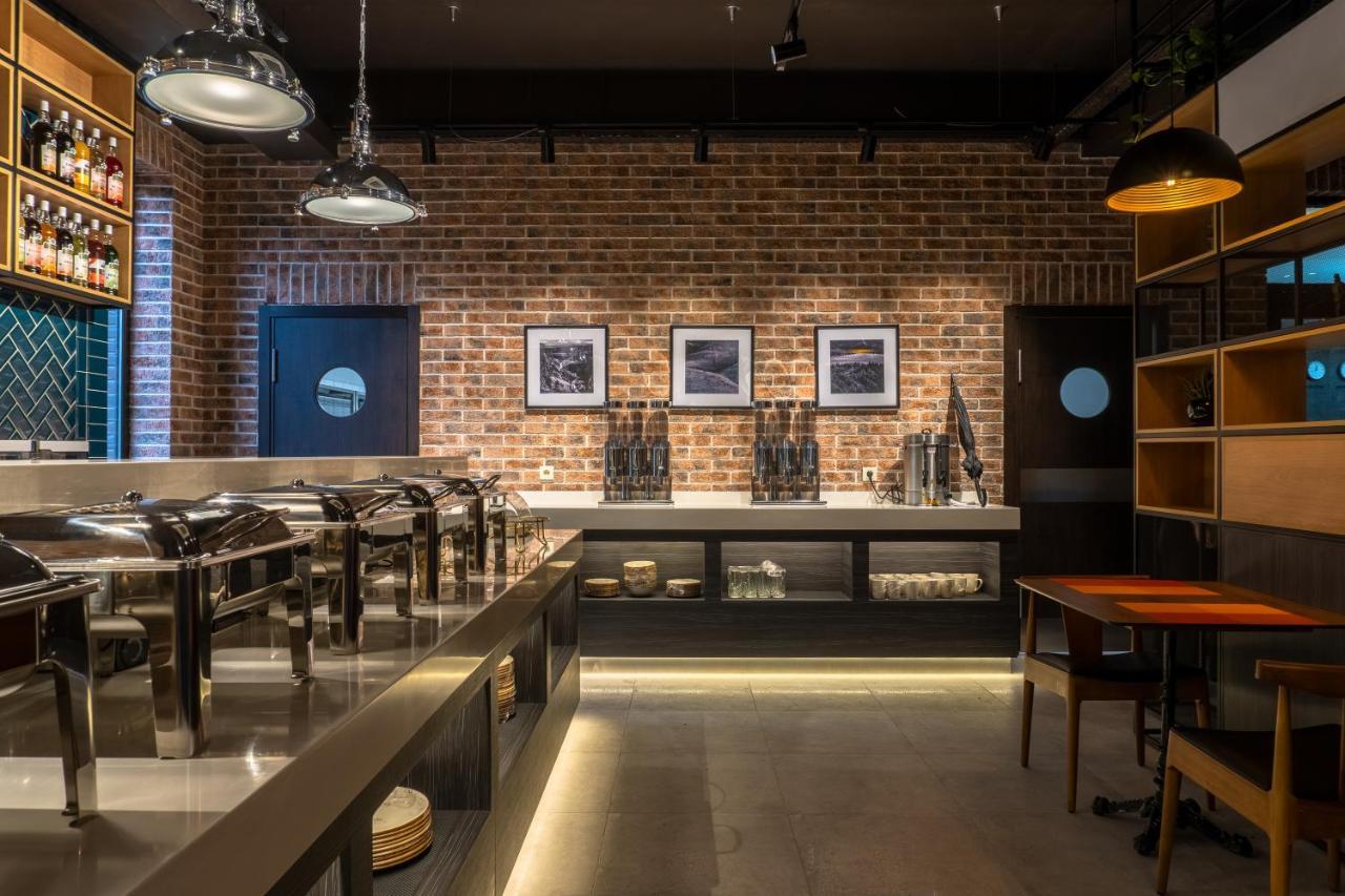 Resident Hotel Kazybek Bi 알마티 외부 사진