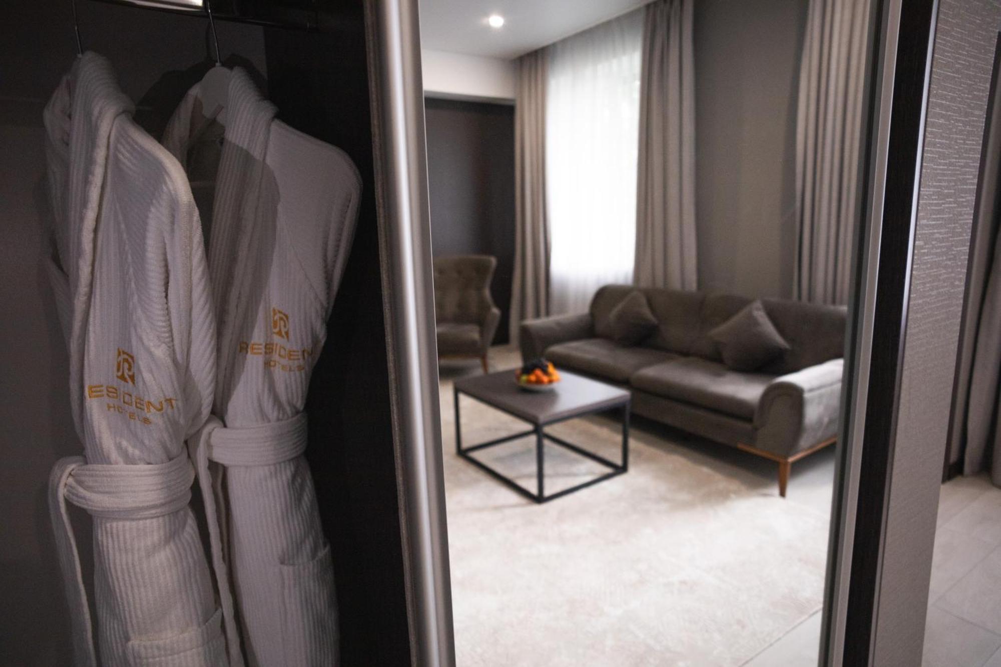 Resident Hotel Kazybek Bi 알마티 외부 사진
